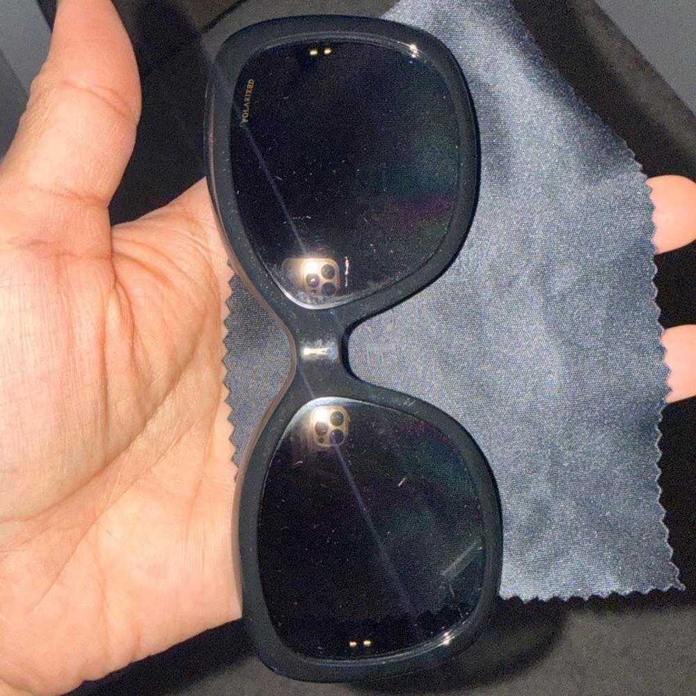 VERSACE Polarized Sunglasses - Picture 9 of 9
